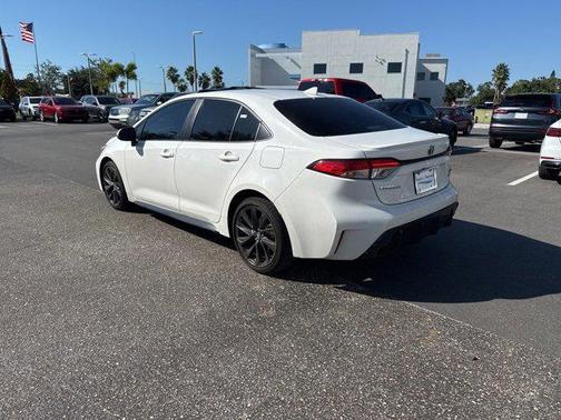 2024 Toyota Corolla Hybrid SE