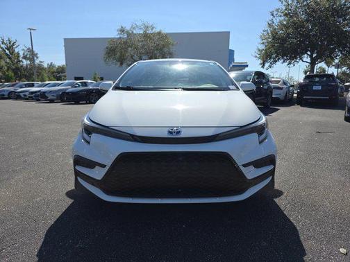 2024 Toyota Corolla Hybrid SE
