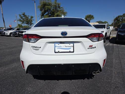 2024 Toyota Corolla Hybrid SE