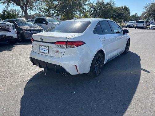 2024 Toyota Corolla Hybrid SE