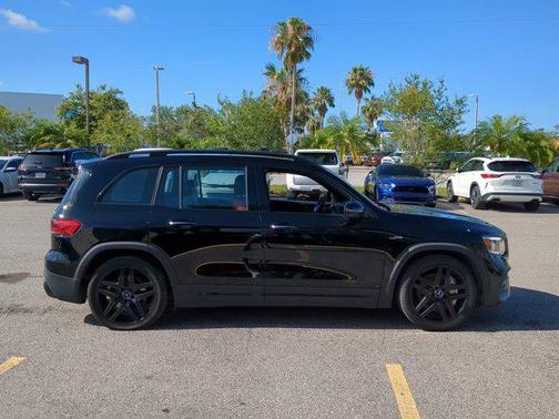 2022 Mercedes-Benz AMG GLB 35 4MATIC