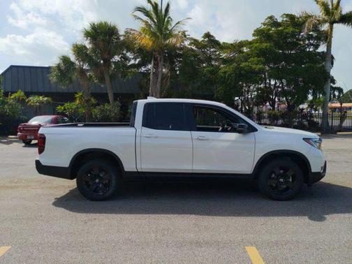 2025 Honda Ridgeline Black