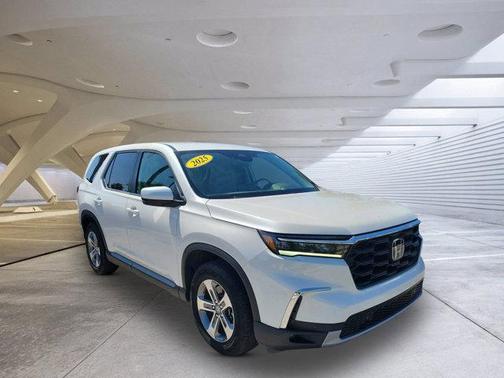 Platinum White Pearl 2025 Honda Pilot EX-L