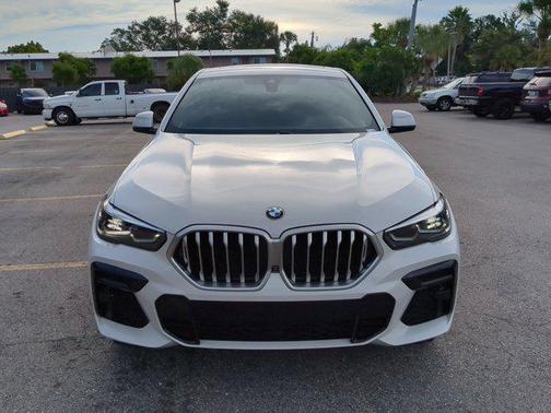 2023 BMW X6 xDrive40i
