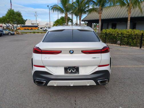 2023 BMW X6 xDrive40i