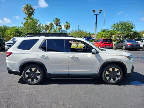 Platinum White 2026 Honda Pilot Elite