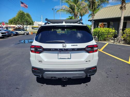 Platinum White 2026 Honda Pilot Elite