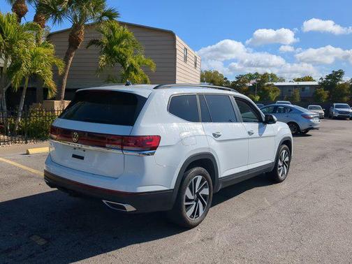 2024 Volkswagen Atlas 2.0T SE w/Technology