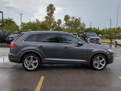 2019 Audi Q7 55 Prestige