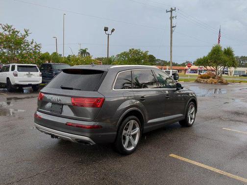 2019 Audi Q7 55 Prestige