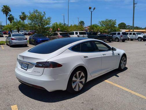 2021 Tesla Model S Long Range