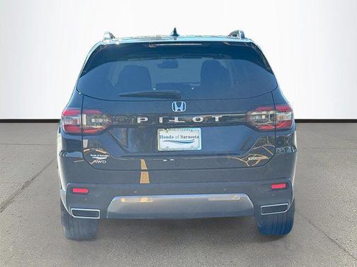 2026 Honda Pilot Touring 8-Passenger