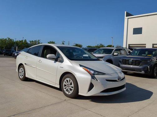 2016 Toyota Prius Two