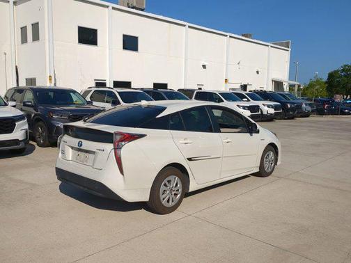 2016 Toyota Prius Two