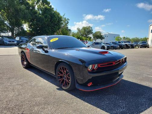 Pitch Black Clearcoat 2021 Dodge Challenger R/T