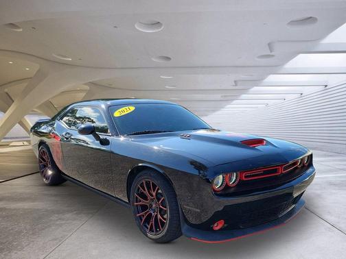 Pitch Black Clearcoat 2021 Dodge Challenger R/T