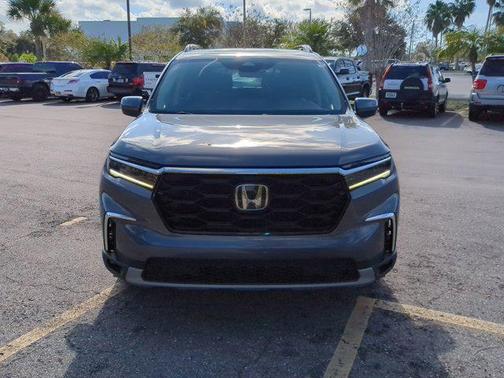 2024 Honda Pilot Touring 8-Passenger