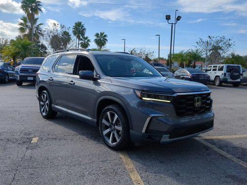 2024 Honda Pilot Touring 8-Passenger