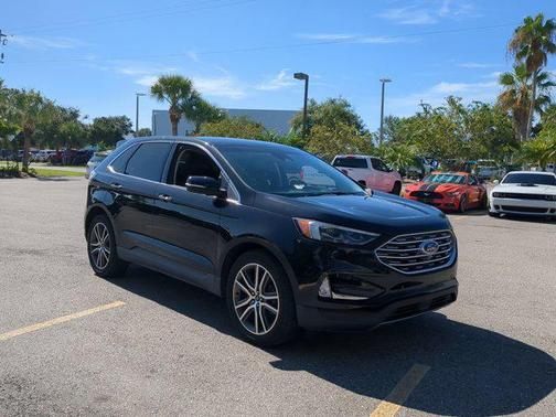 2019 Ford Edge Titanium