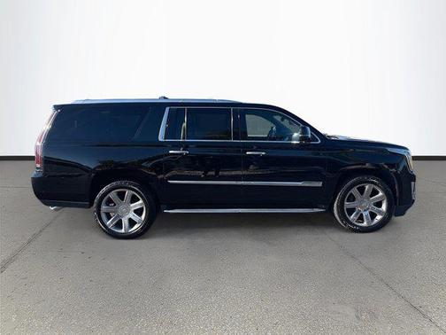 2018 Cadillac Escalade ESV Luxury