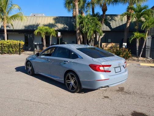 2022 Honda Accord Touring 2.0T