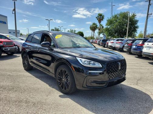 Infinite Black Metallic Clearcoat 2023 Lincoln Corsair Reserve