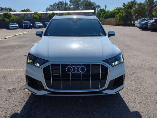 2021 Audi Q7 55 Prestige