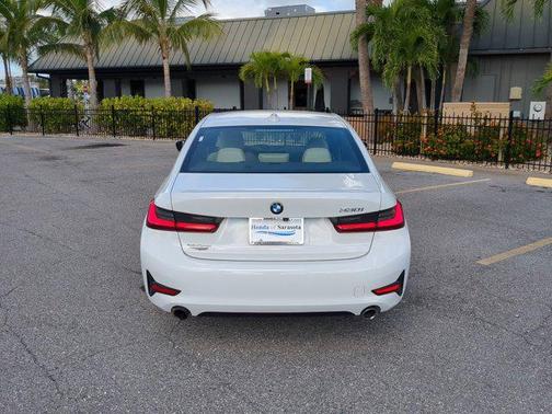 2022 BMW 330 330i