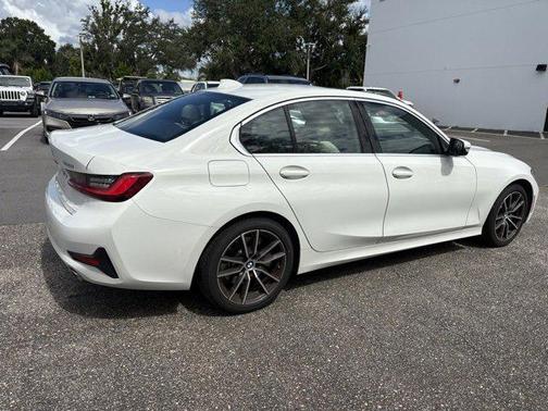 2022 BMW 330 330i