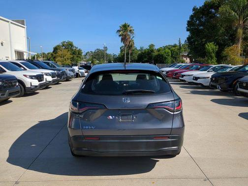 2023 Honda HR-V LX
