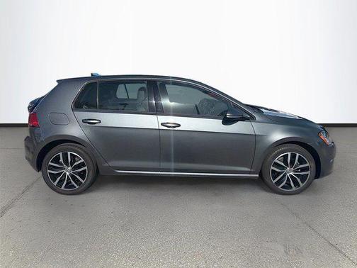 2017 Volkswagen Golf TSI SE 4-Door