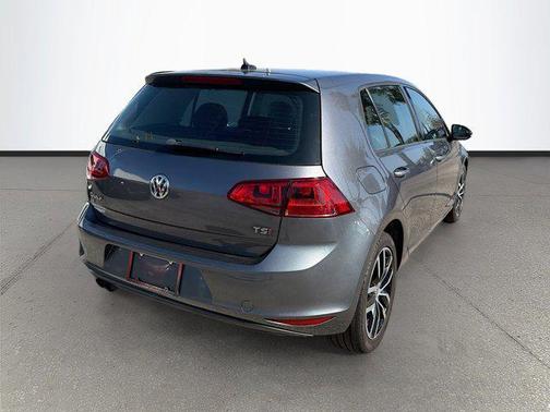 2017 Volkswagen Golf TSI SE 4-Door