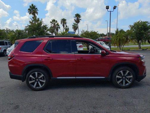 2025 Honda Pilot Touring 8-Passenger