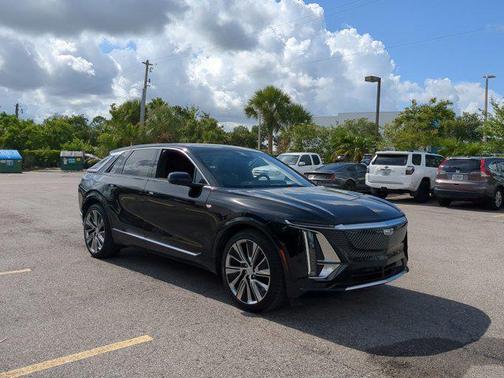 2024 Cadillac LYRIQ Luxury w/1SE