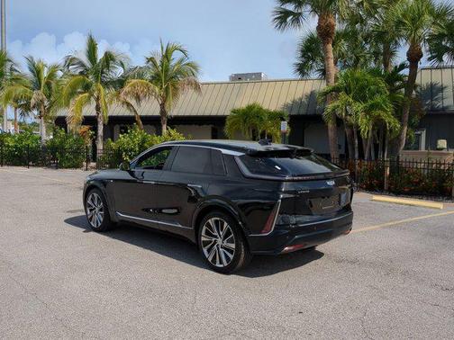 2024 Cadillac LYRIQ Luxury w/1SE