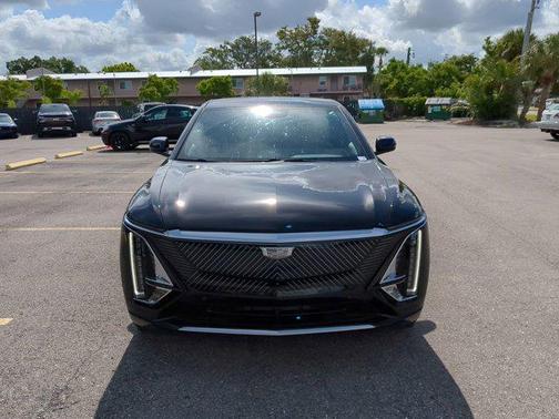 2024 Cadillac LYRIQ Luxury w/1SE