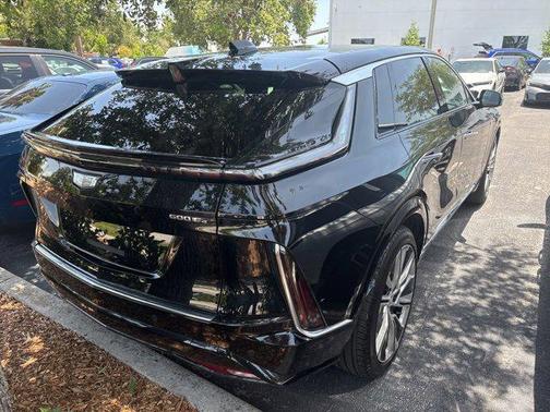 2024 Cadillac LYRIQ Luxury w/1SE