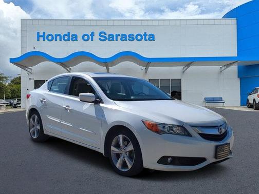 2013 Acura ILX 2.0L w/Premium Package