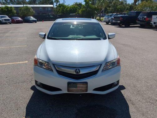 2013 Acura ILX 2.0L w/Premium Package