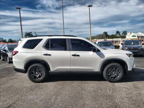 2025 Honda Pilot TrailSport