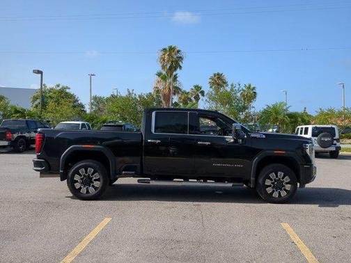 2024 GMC Sierra 2500 Denali