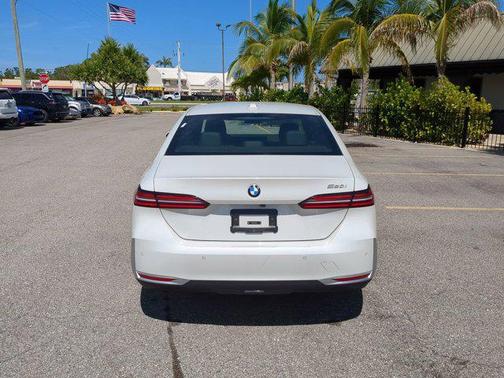2024 BMW 530 i