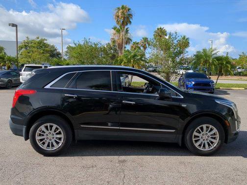 2017 Cadillac XT5 Base
