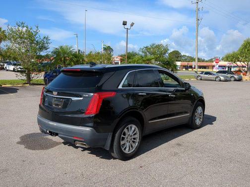 2017 Cadillac XT5 Base