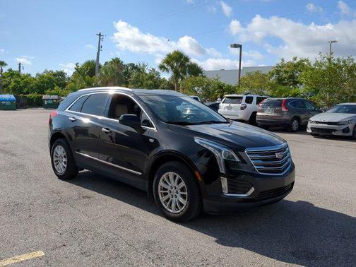2017 Cadillac XT5 Base