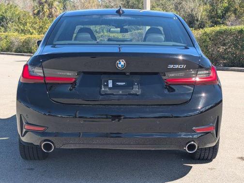 2022 BMW 330 330i