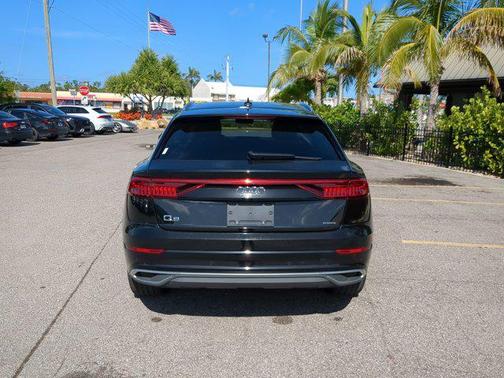 2022 Audi Q8 55 Premium Plus