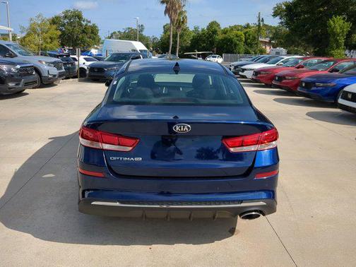 2020 Kia Optima LX