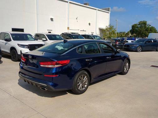 2020 Kia Optima LX