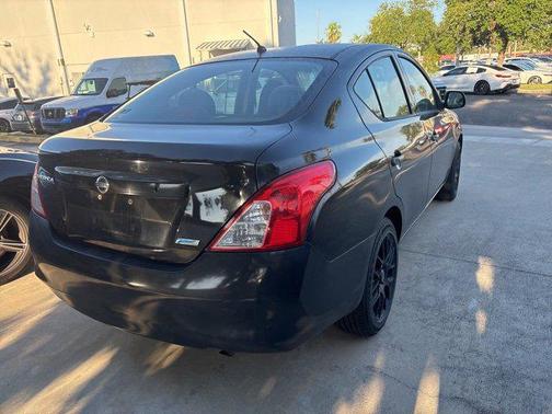2012 Nissan Versa 1.6 S